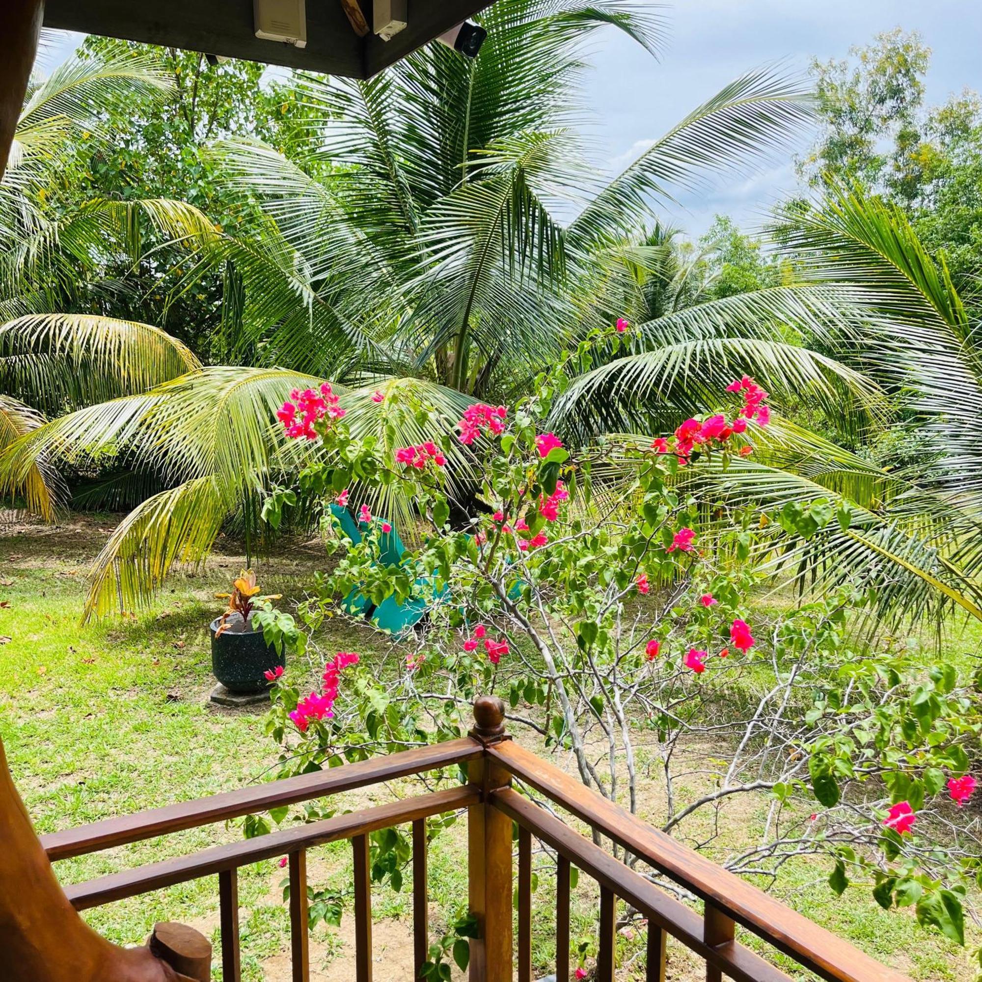 Hanguk Lanka Lagoon Villa Tangalle Exterior foto