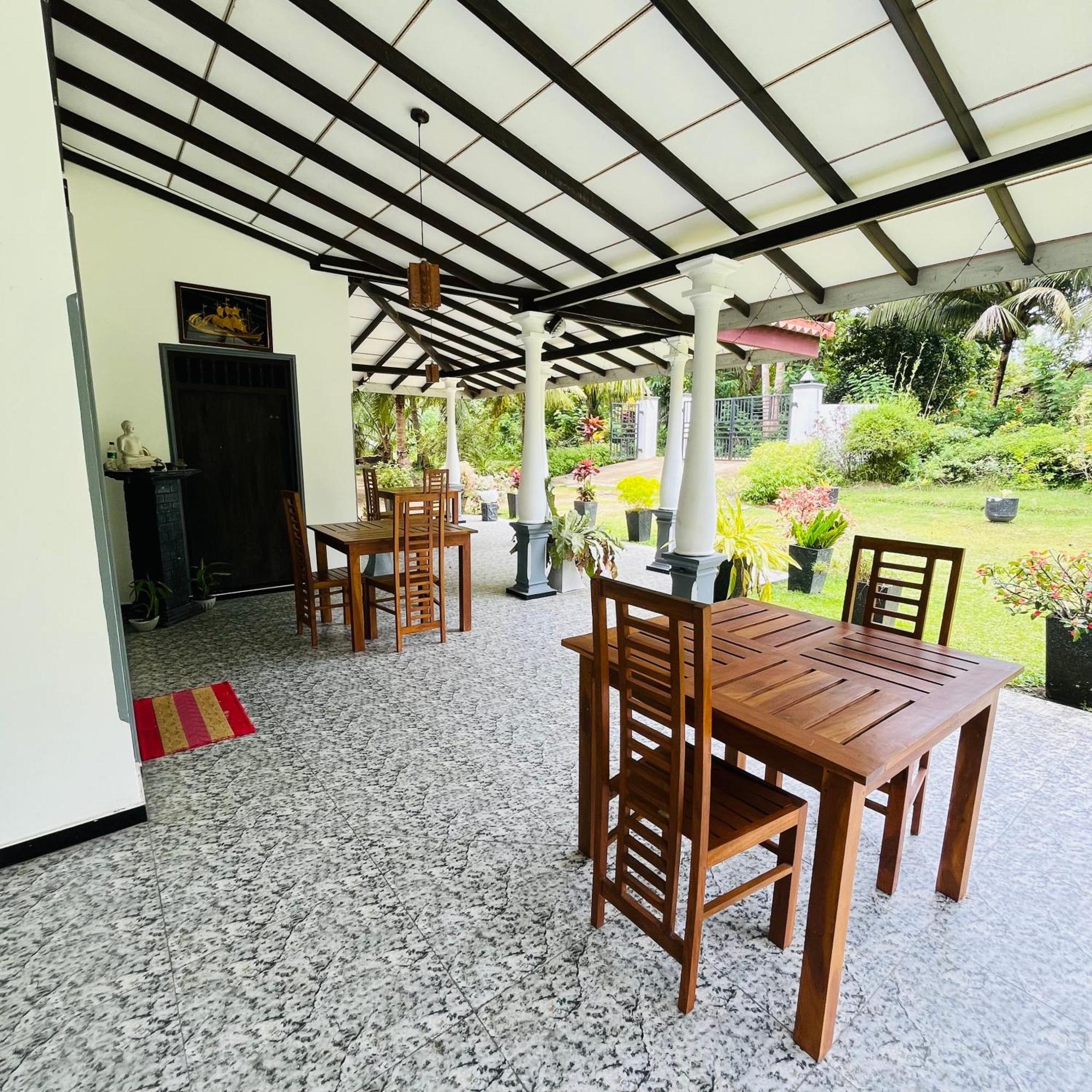 Hanguk Lanka Lagoon Villa Tangalle Exterior foto