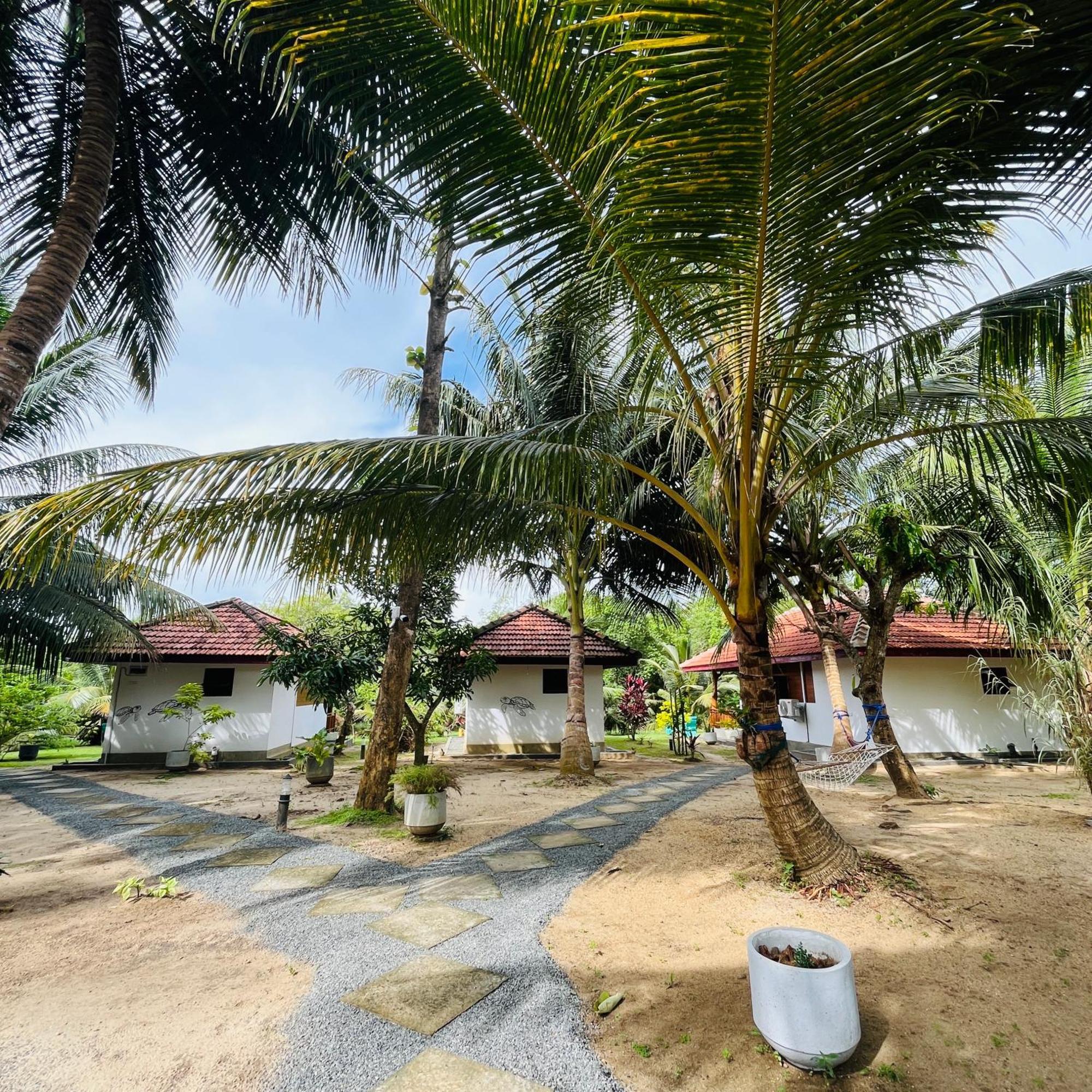 Hanguk Lanka Lagoon Villa Tangalle Exterior foto